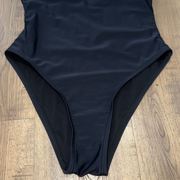 JESSLEA Black Swimsuit with Gold Straps size M - Picture 4 of 9